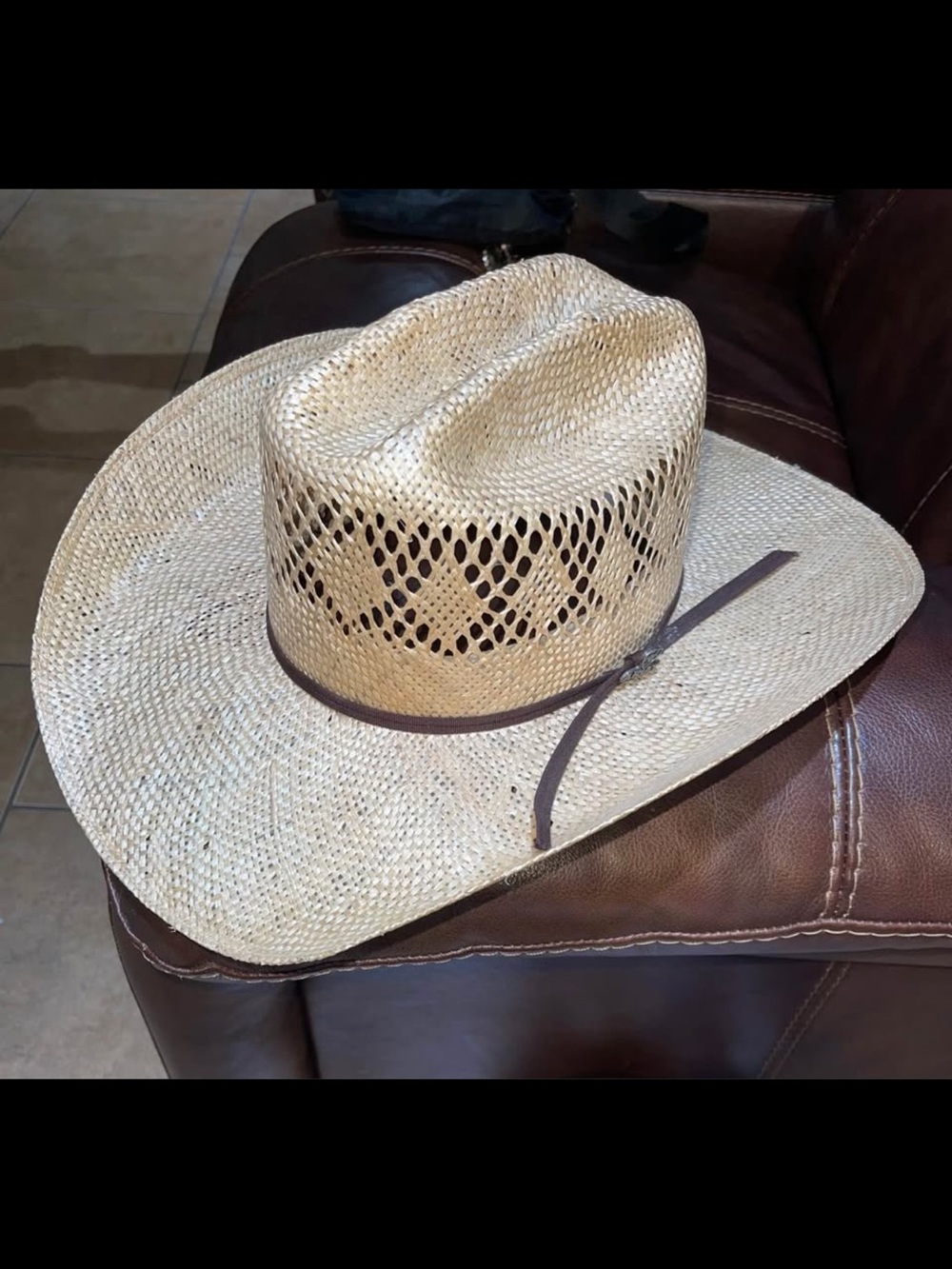 Ariat Natural Straw Cowboy Hat with Brown Band